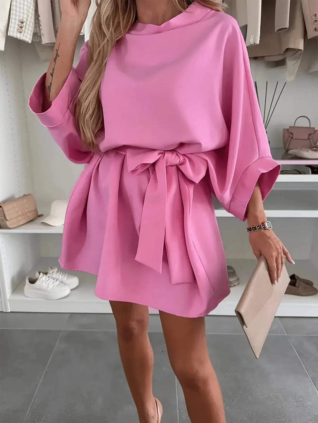 Coralie | Elegant Hooded Pink Midi Dress with Batwing Sleeves - Emma's Dresses