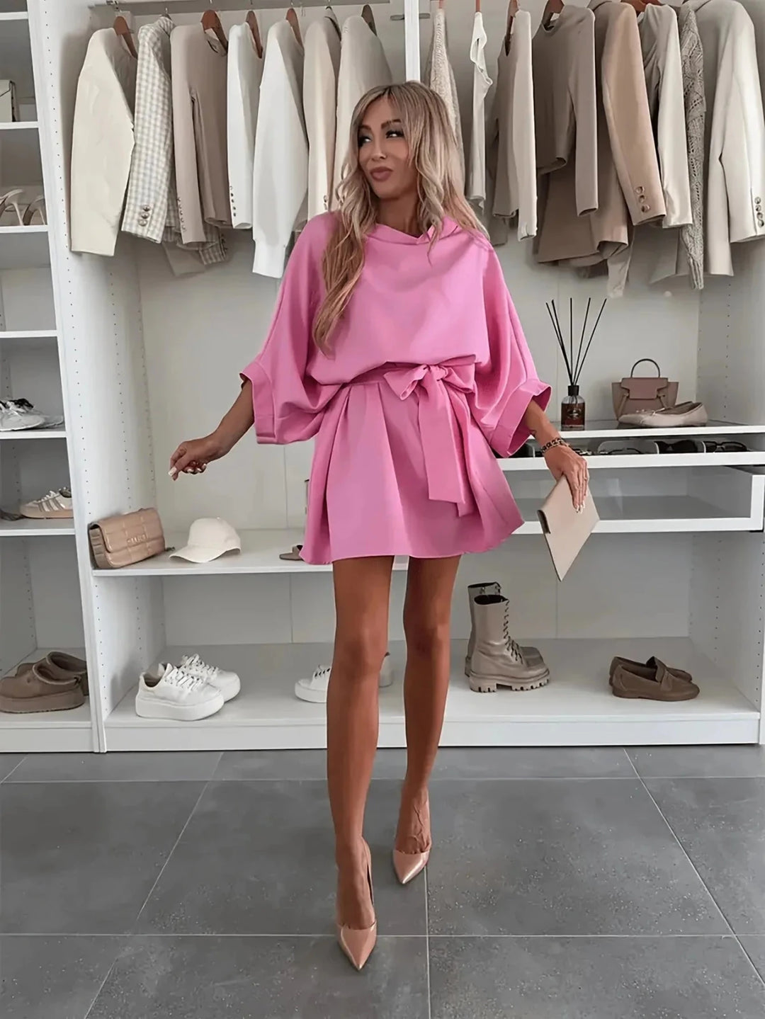 Coralie | Elegant Hooded Pink Midi Dress with Batwing Sleeves - Emma's Dresses