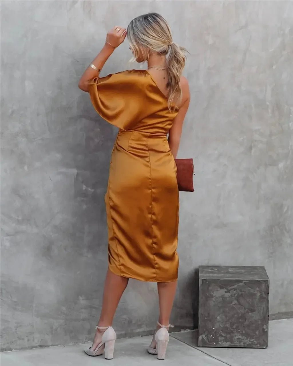 Isabella | Elegant One Shoulder Ruched Midi Dress - Emma's Dresses
