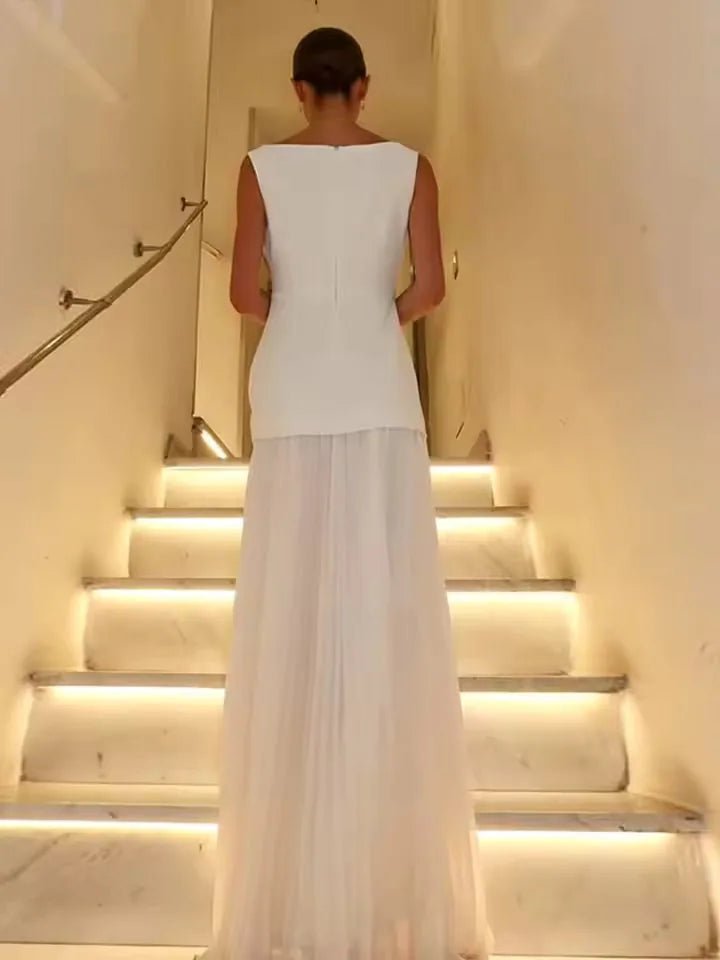 Freya | Elegant Sleeveless Pleated Maxi Dress with Boat Neck - Emma's Dresses