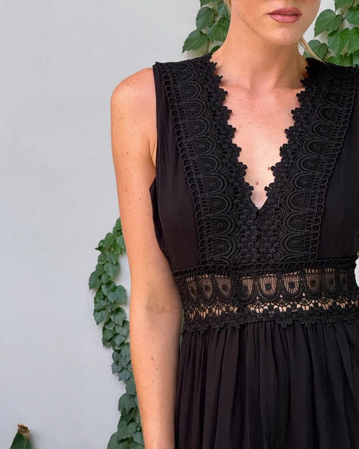 Lucy | Elegant White V-Neck Lace Tiered Midi Dress – view 11